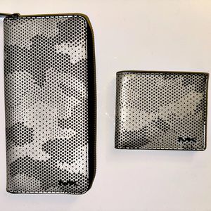Michael Kors Set of Big and Small Wallet
